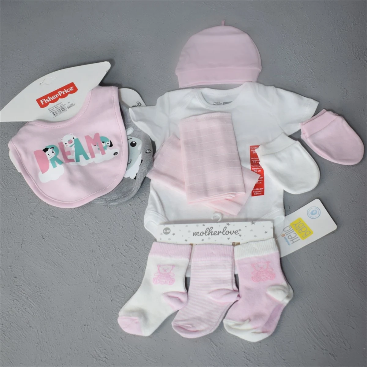 Kız Bebek Yenidoğan Hediyelik Takım Set